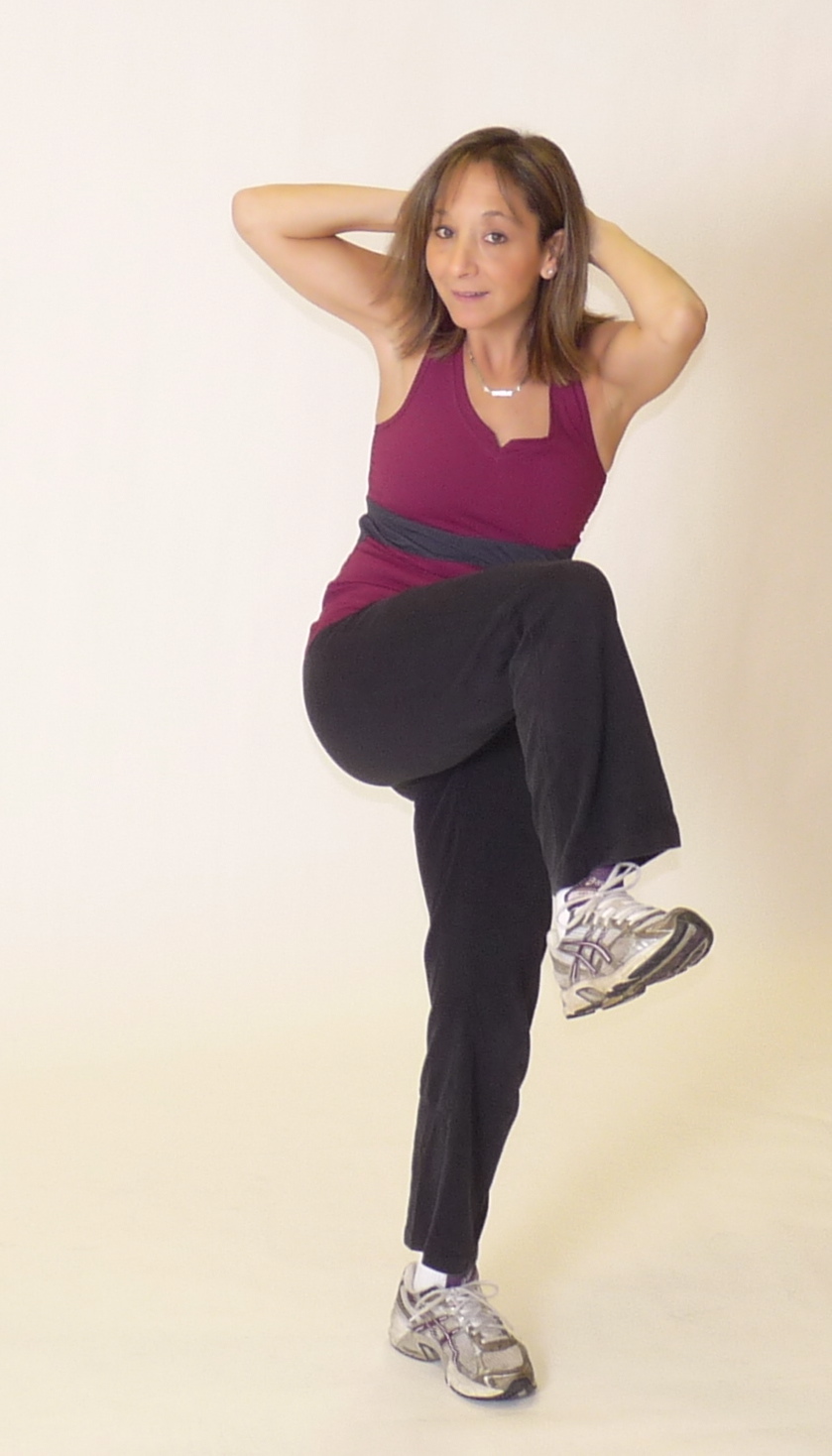 Standing Oblique Twist | FeelinAlive